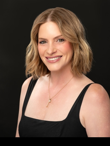 Meagan_Thibodeaux_cbheadshots26_000016.jpg